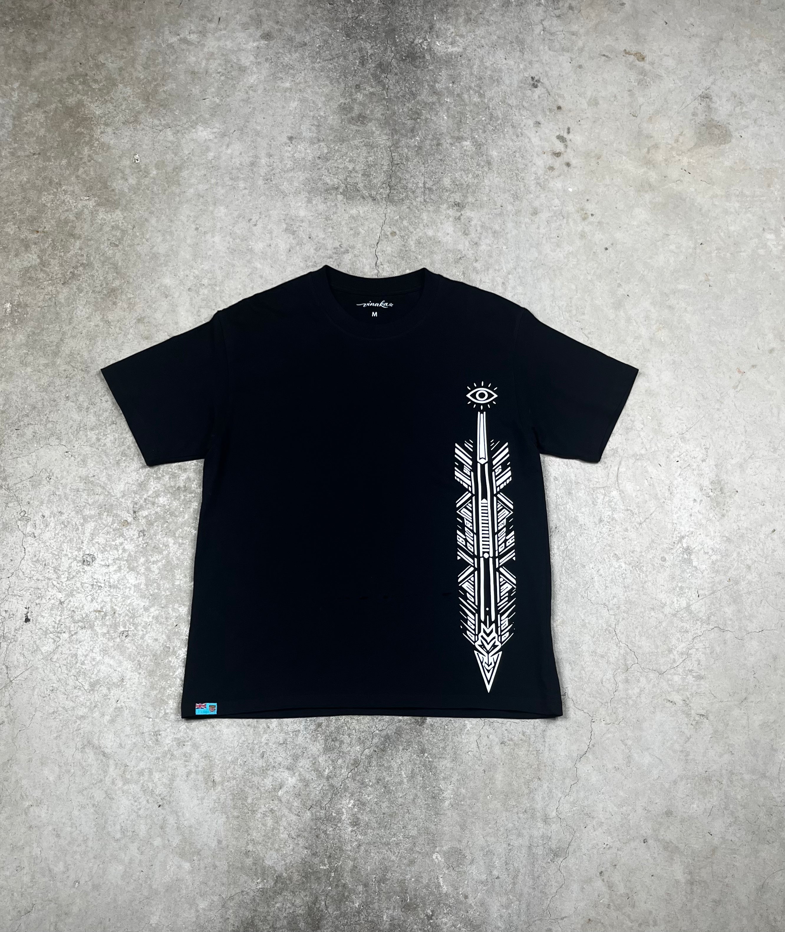 VINAKA™ Boxy Graphic Tee - Black